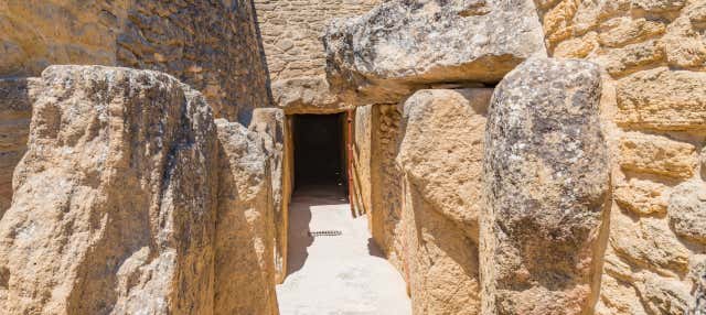 Visita guiada por los Dólmenes de Antequera en Antequera