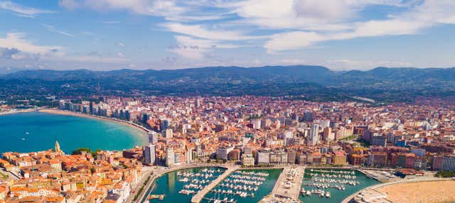 Vuelo en parapente por Gijón en Gijon